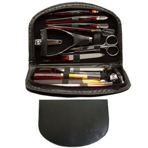 Manicure & make-up set 18 dlg in etui