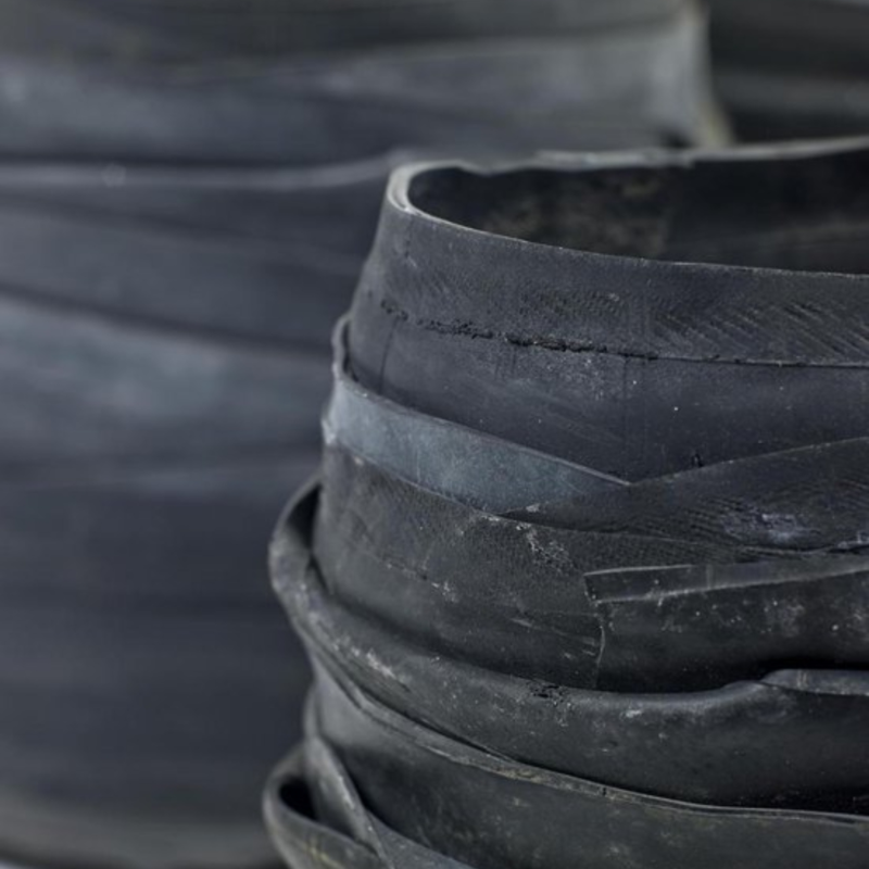 Design Blumentopf recycelter Fahrradreifen Moniek Vanden Berghe 3er-Set