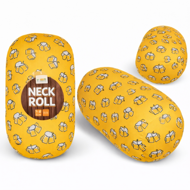 Out of the Blue nekkussen rol Cheers bier 15 x 30 cm