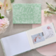 Ginger Ray fotoalbum Hello Baby linnen groen 21 cm