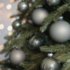 Kerstballen in koffer glas cottage green 44 stuks
